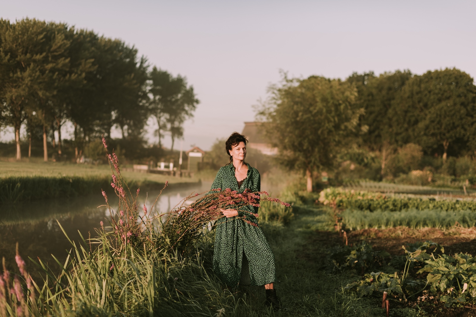 Cécile de Ferrante in de moestuin